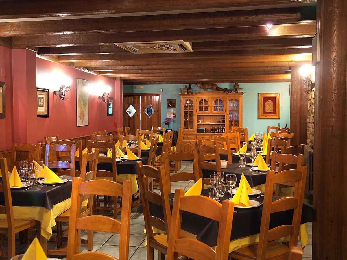 Aparta-Hotel Puertolas Escuer Extérieur photo