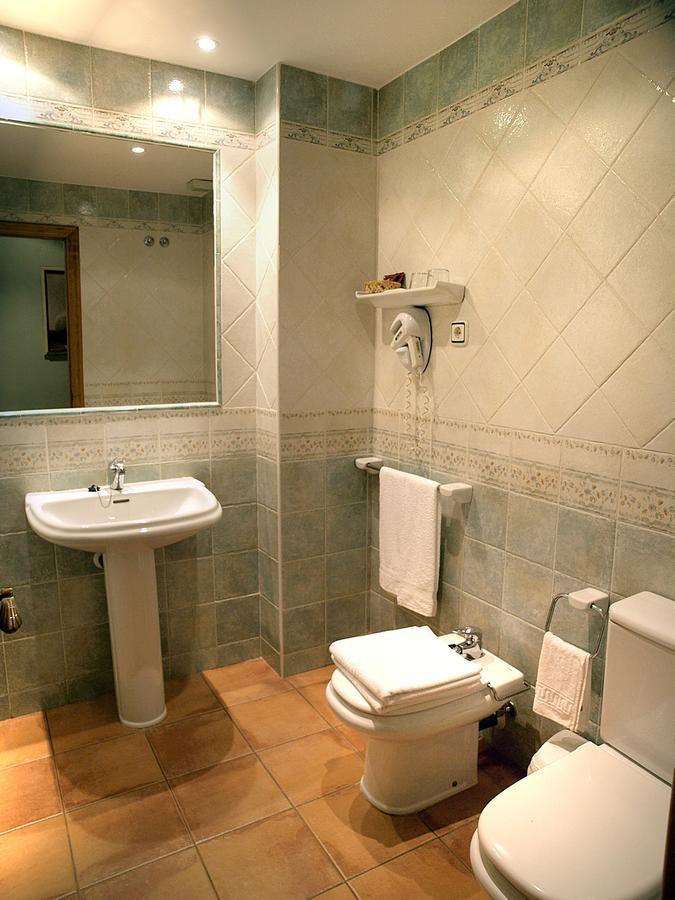 Aparta-Hotel Puertolas Escuer Chambre photo
