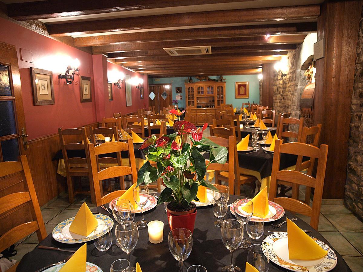 Aparta-Hotel Puertolas Escuer Extérieur photo