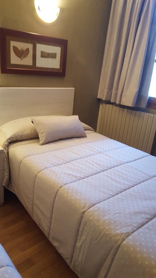 Aparta-Hotel Puertolas Escuer Extérieur photo