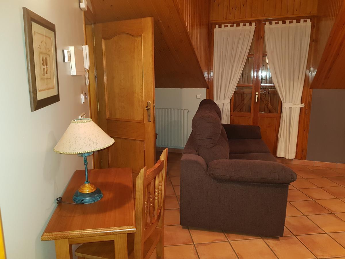 Aparta-Hotel Puertolas Escuer Extérieur photo
