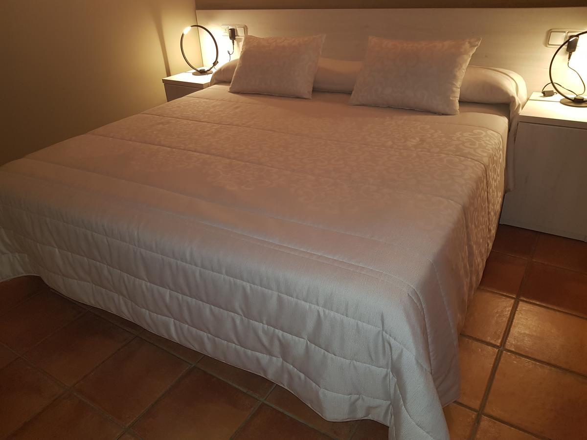 Aparta-Hotel Puertolas Escuer Extérieur photo